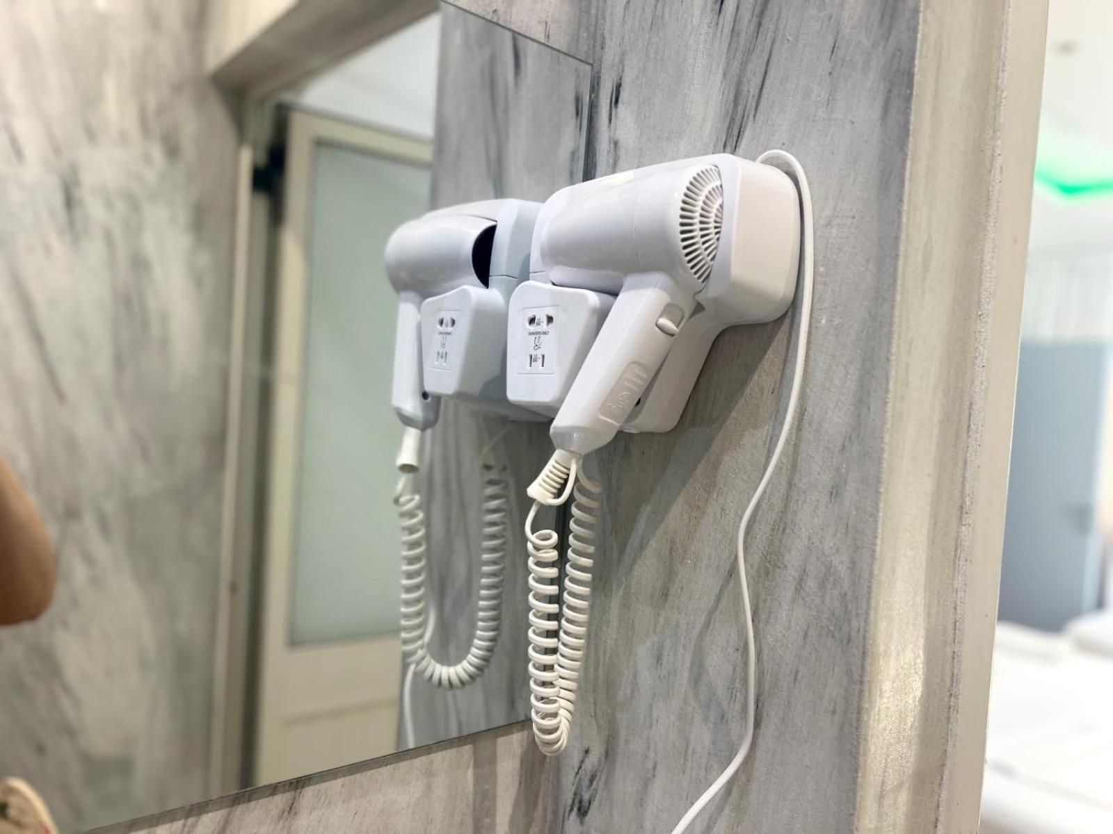 Tirana Square Hotel חדר תמונה